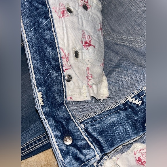 Women’s True Religion Johnny Big QT Straight Stitch Blue Jeans 27x32 Light Wash - Picture 4 of 7